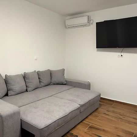 Donji Zemunik Guest House Ivan מראה חיצוני תמונה