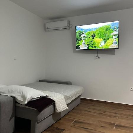 Donji Zemunik Guest House Ivan מראה חיצוני תמונה